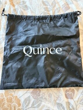 Quince Drawstring Dust Bag